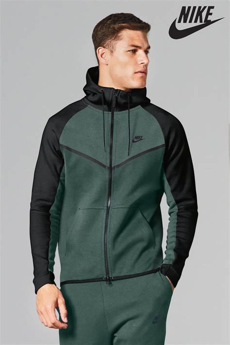 men's nike tech suit.